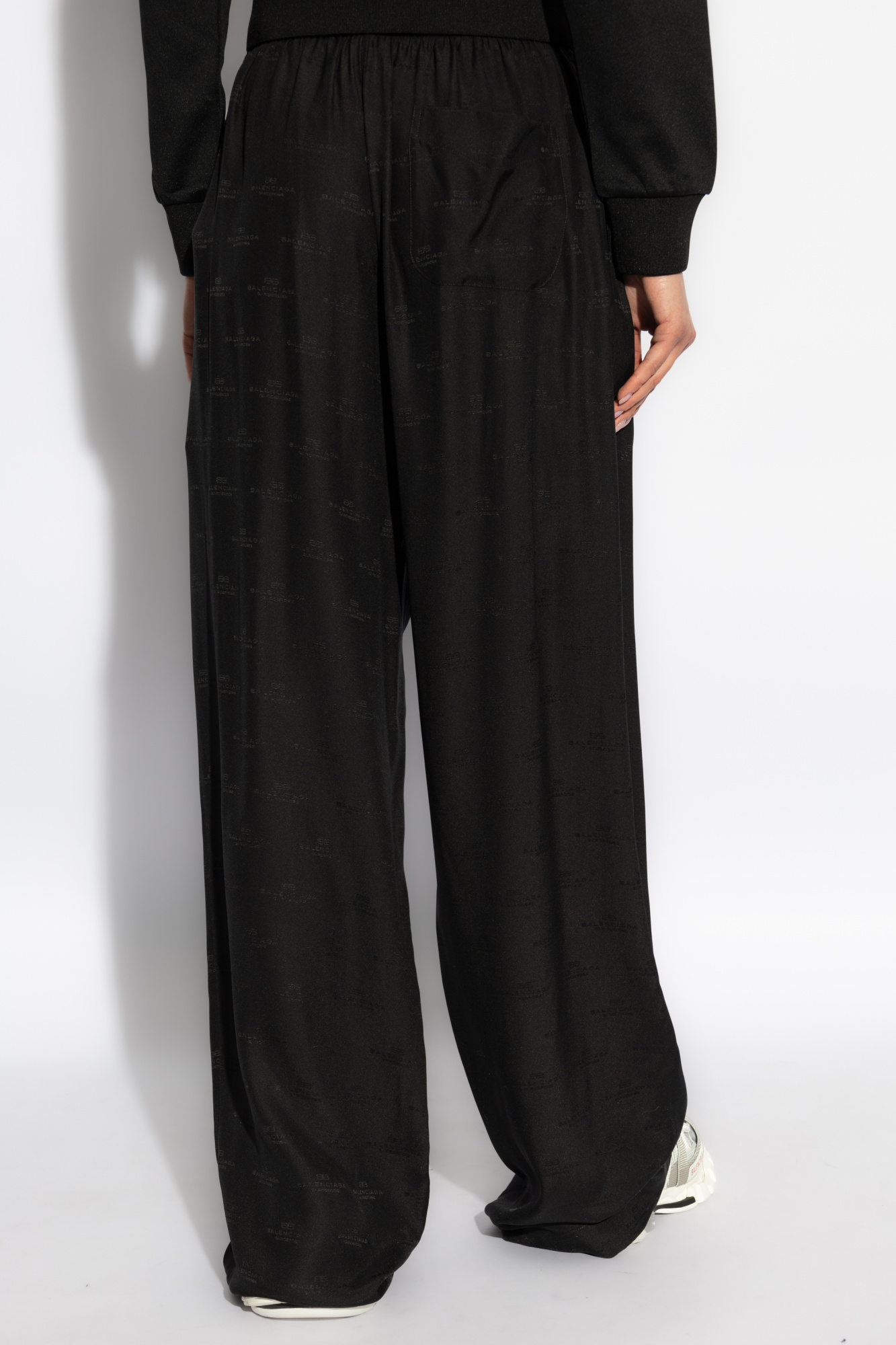 パンツ BALENCIAGA Women Straight Pants 814016TRN07 1000 BLACK Balenciaga Loose-fitting silk pants | Women's Clothing | Vitkac
